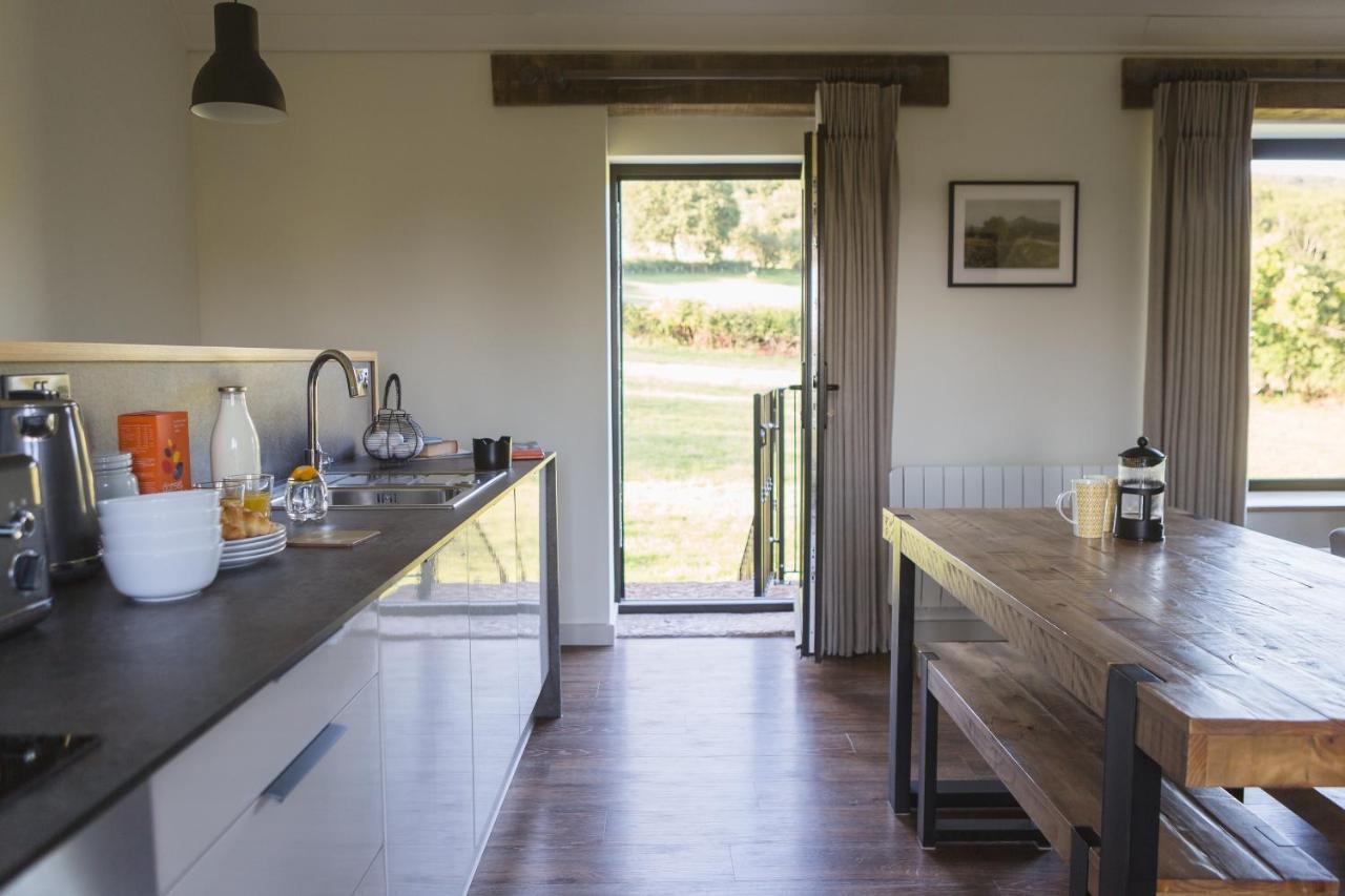Hayloft Villa เชดดาร์ ภายนอก รูปภาพ