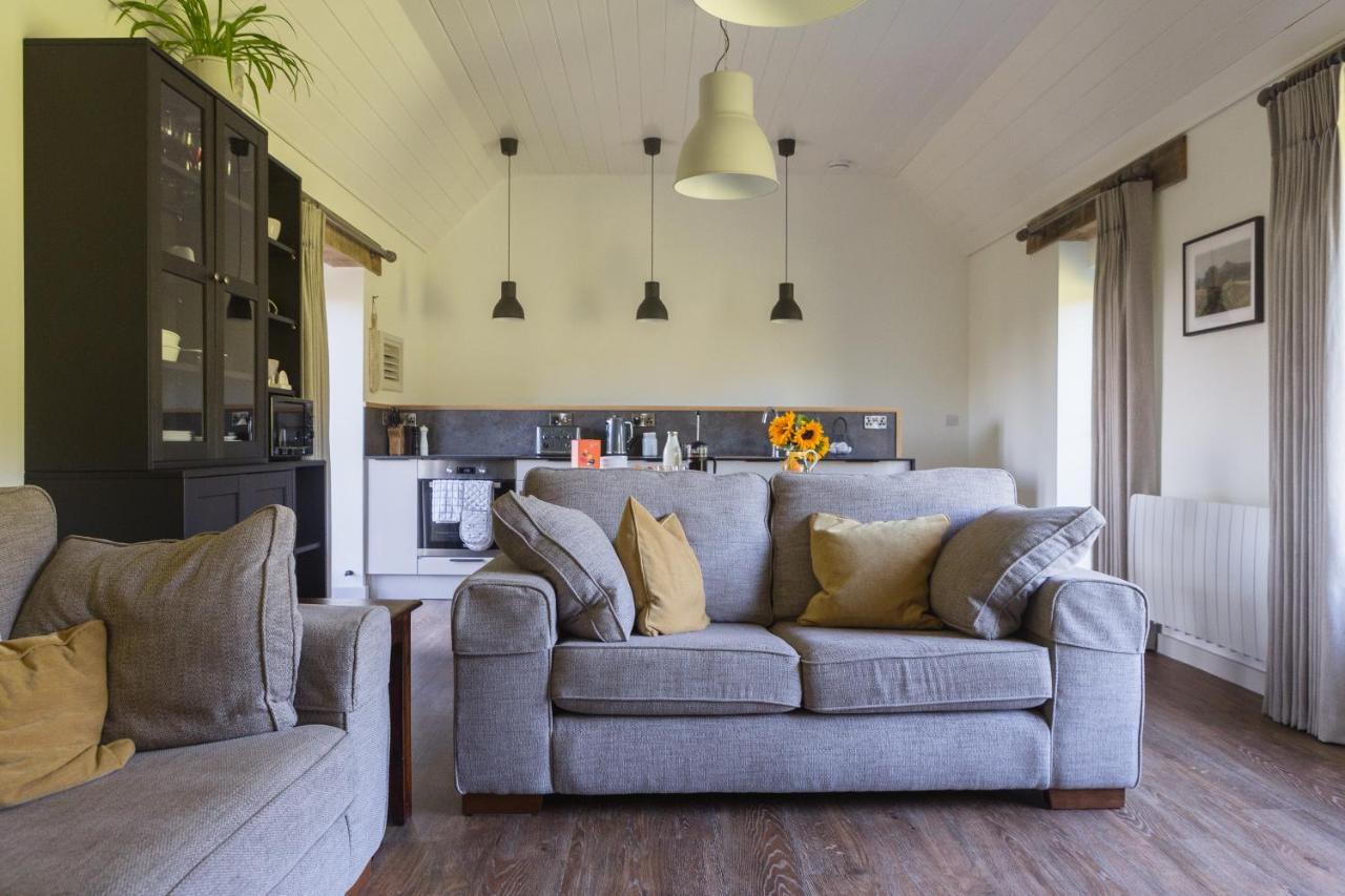 Hayloft Villa เชดดาร์ ภายนอก รูปภาพ