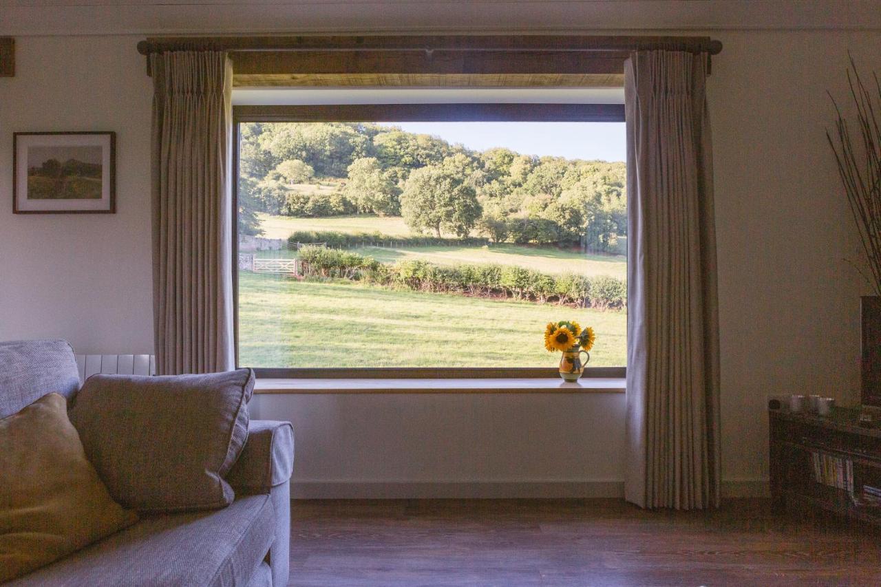 Hayloft Villa เชดดาร์ ภายนอก รูปภาพ