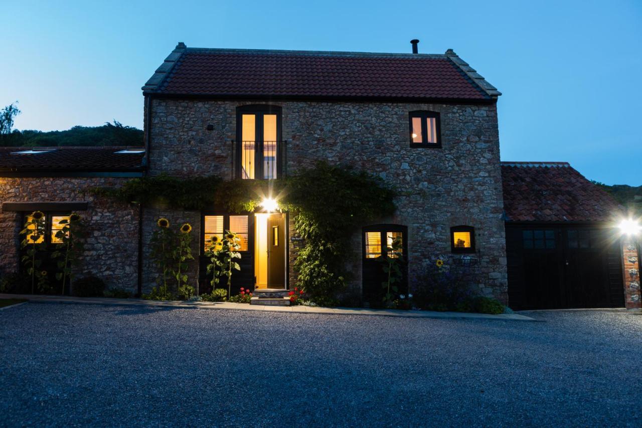 Hayloft Villa เชดดาร์ ภายนอก รูปภาพ